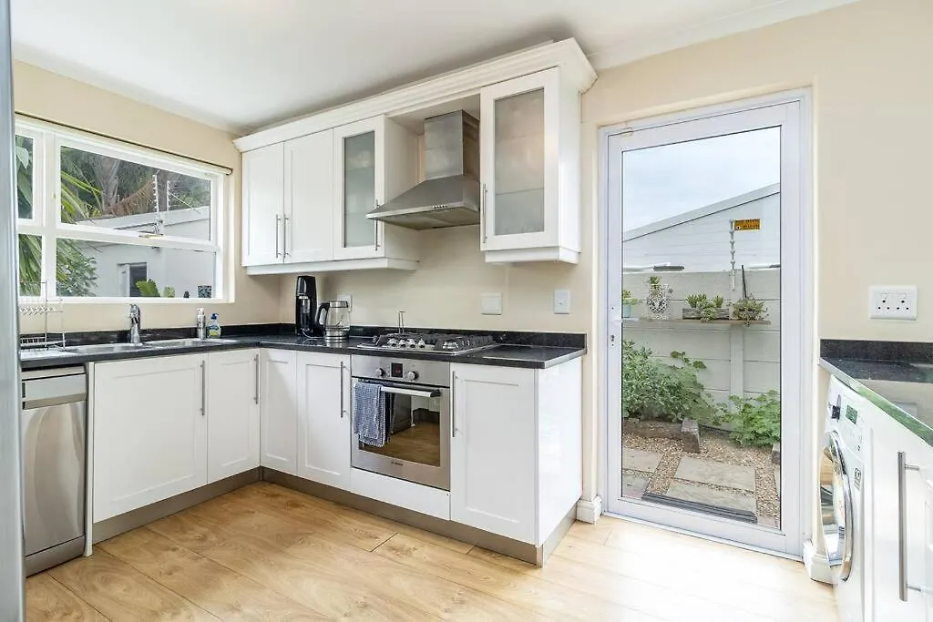 3 Bedroom Family Home, Houtbay, Cape Town, South Africa Tatil Evi